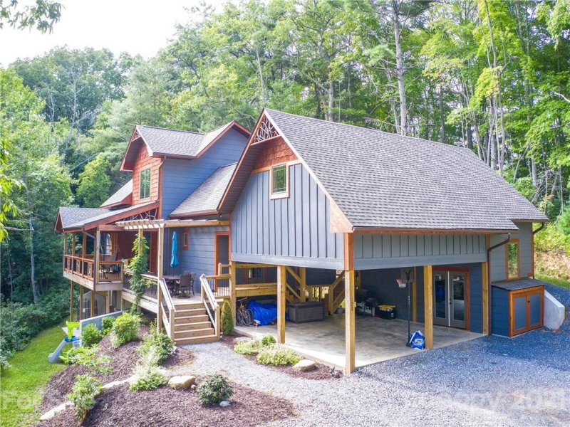 Property image 2 at 128 Flagstone Ridge, Waynesville, NC 28785