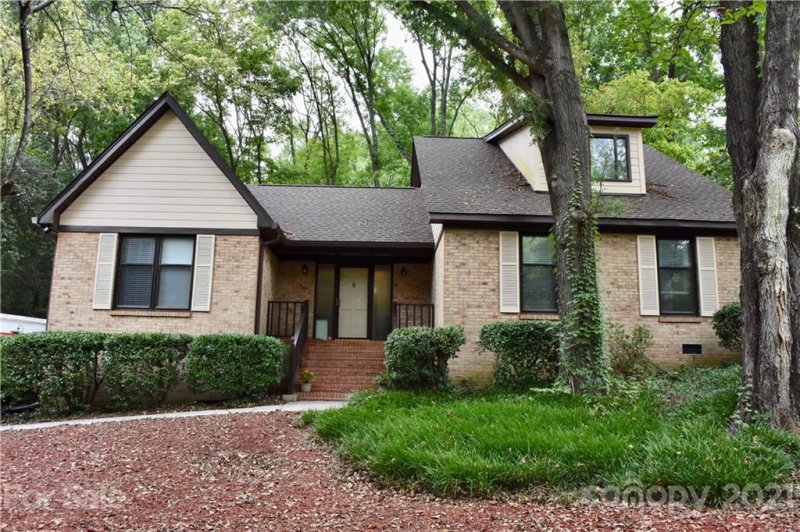 Property image 2 at 4309 Old Saybrook Court, Charlotte, NC 28211