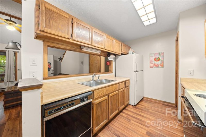 Property image 4 at 100 Bristol Lane, Maggie Valley, NC 28751