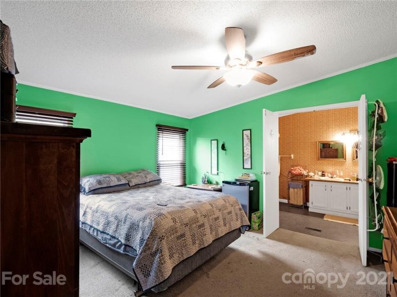 Property image 5 at 3401 Stony Brook Circle, Newton, NC 28658