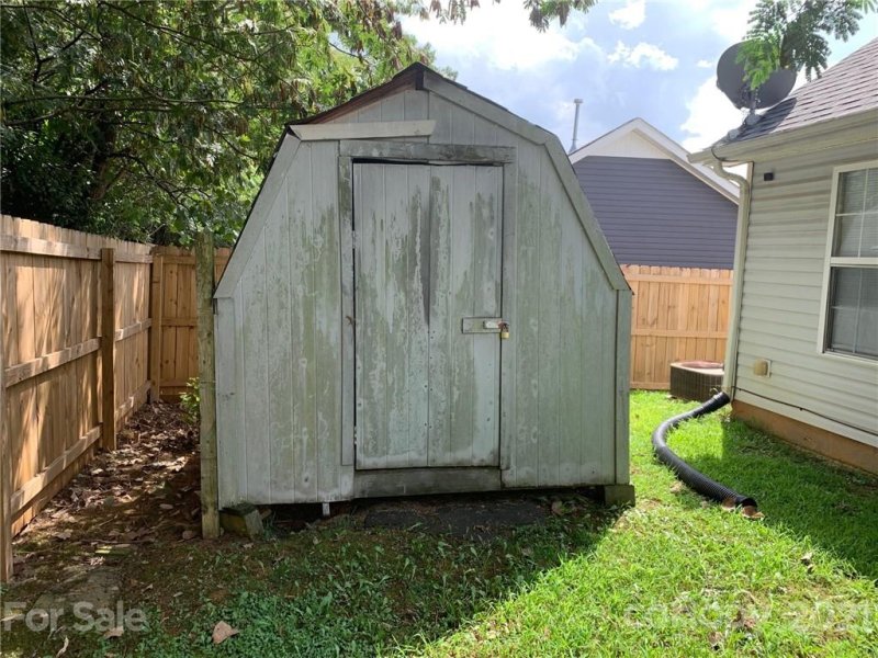Property image 4 at 4637 Palm Breeze Lane, Charlotte, NC 28208