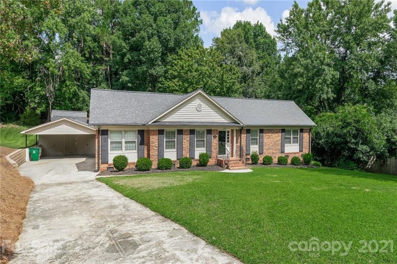 Property image 2 at 106 Chadmore Drive, Charlotte, NC 28270