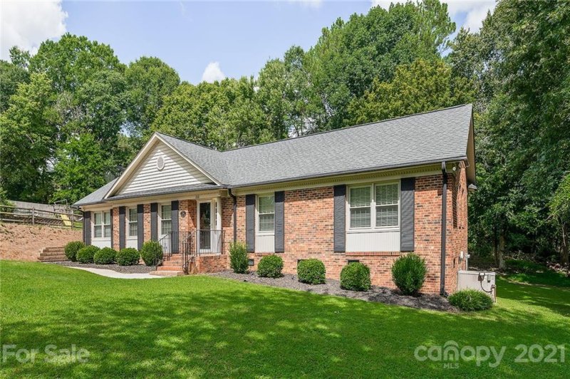 Property image 3 at 106 Chadmore Drive, Charlotte, NC 28270