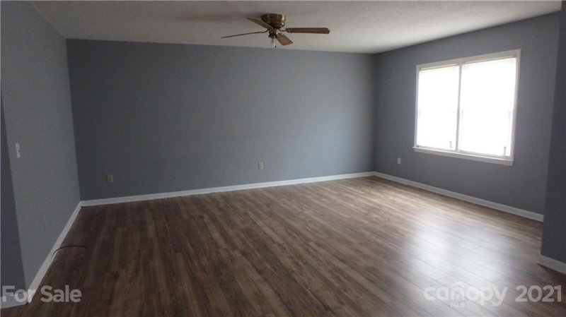 Property image 5 at 3205 44th Avenue Drive, Hickory, NC 28601