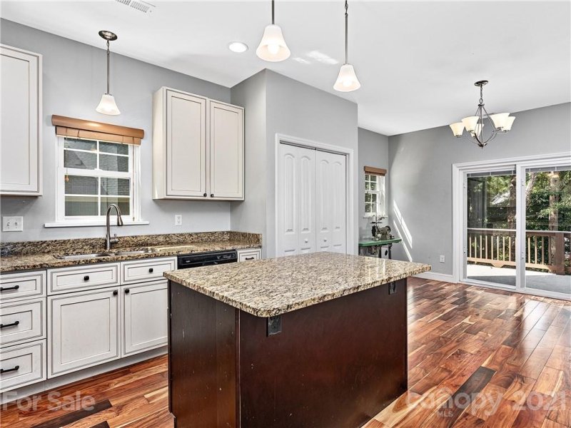 Property image 5 at 83 Galax Avenue, Asheville, NC 28806