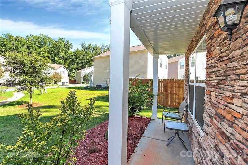 Property image 4 at 3827 Alexander Forest Drive, Charlotte, NC 28269