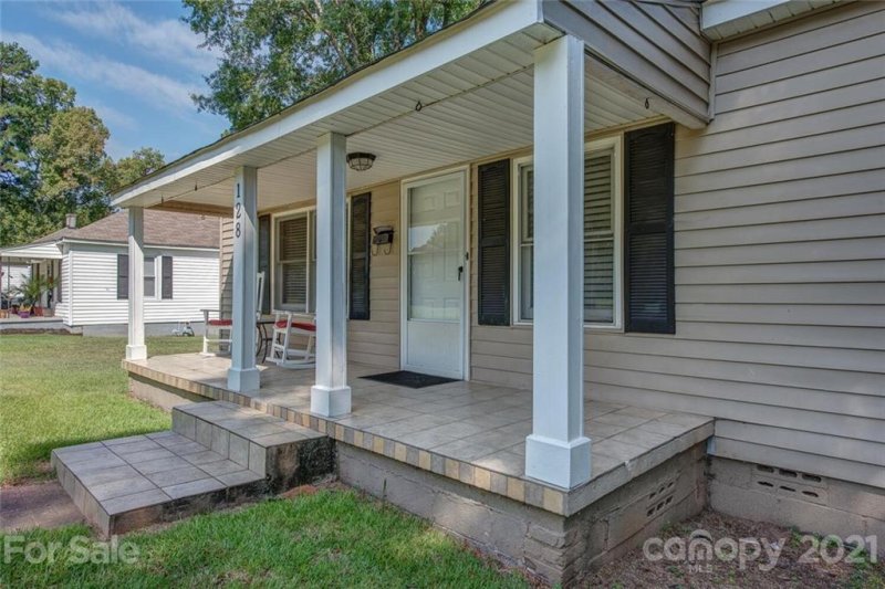 Property image 4 at 128 Oak Street, Clover, SC 29710