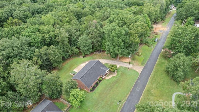 Property image 3 at 413 Woodcrest Lane, Albemarle, NC 28001