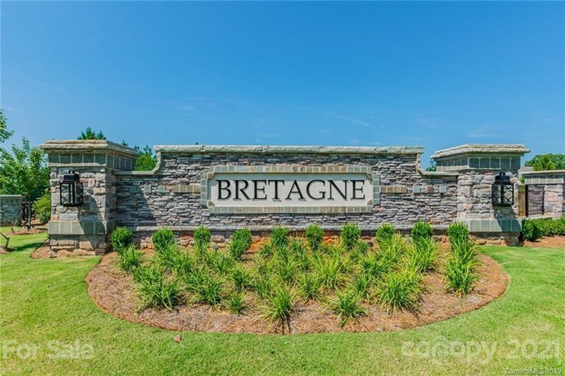3089 Montreaux Valley Drive