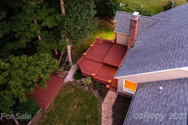 Property image 2 at 303 Setter Court, Concord, NC 28025