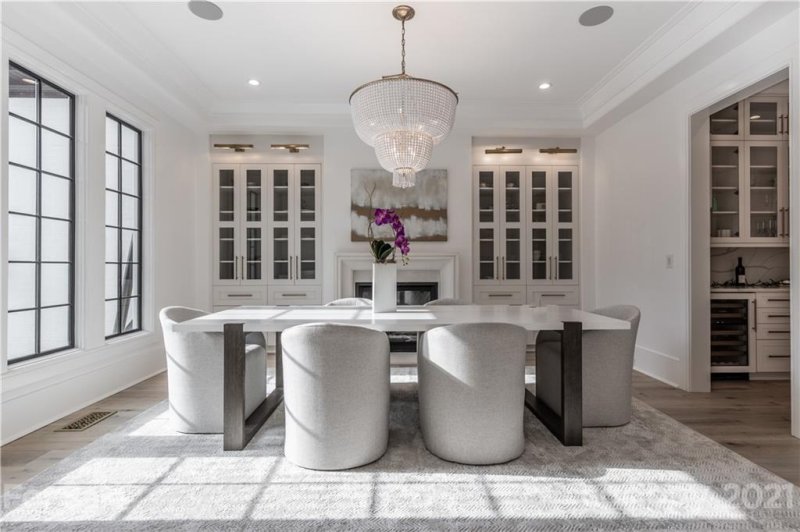 Property image 4 at 2016 Kings Manor Drive, Matthews, NC 28104