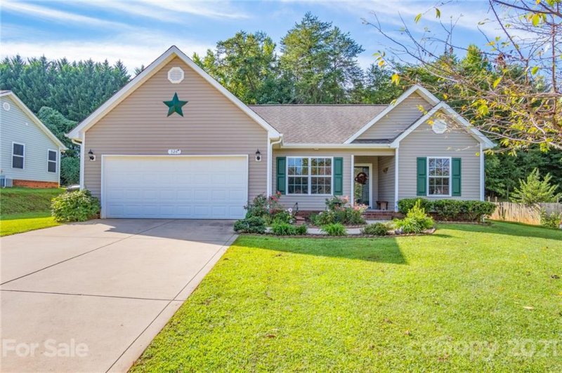 526 Pennyfields Lane