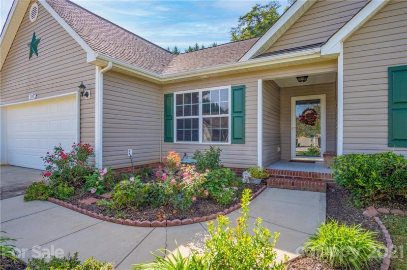 Property image 4 at 526 Pennyfields Lane, Clover, SC 29710