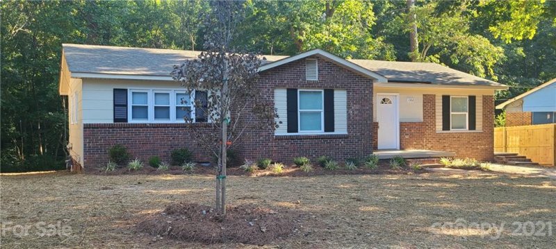 Property image 2 at 1302 Northwoods Drive, Kings Mountain, NC 28086