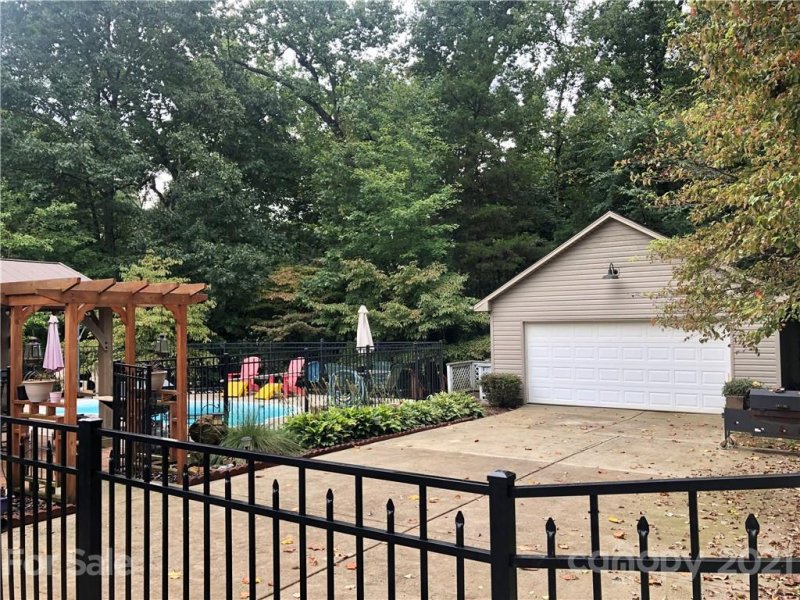 Property image 5 at 8700 Willhill Road, Mint Hill, NC 28227