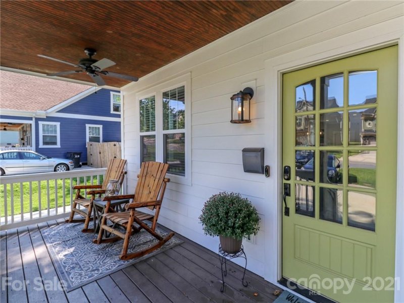 Property image 3 at 1814 Berryhill Road, Charlotte, NC 28208