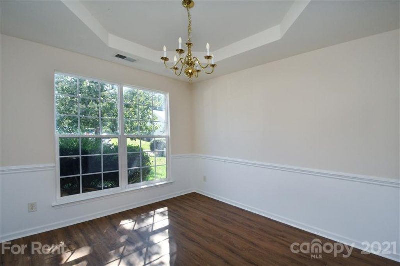 Property image 3 at 128 Vance Crescent Drive, Mooresville, NC 28117