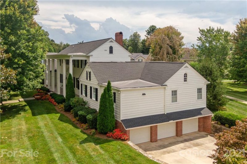 Property image 5 at 58 Towne Place Drive, Hendersonville, NC 28792