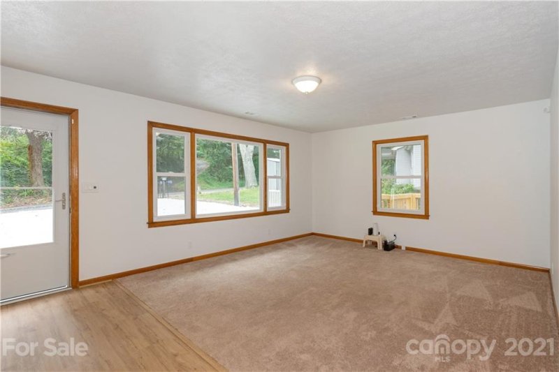 Property image 5 at 2338 Greater Druid Hills Boulevard, Hendersonville, NC 28791