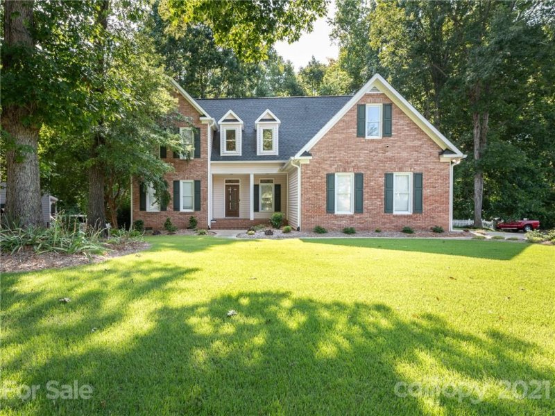 2128 Raven Drive