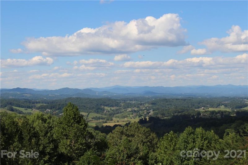 Property image 2 at 11 Farm Cove Lane, Leicester, NC 28748