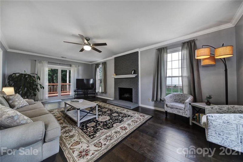 Property image 3 at 10809 Partridge Cross Lane, Charlotte, NC 28214
