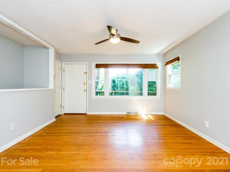 Property image 5 at 34 Rash Road, Asheville, NC 28806