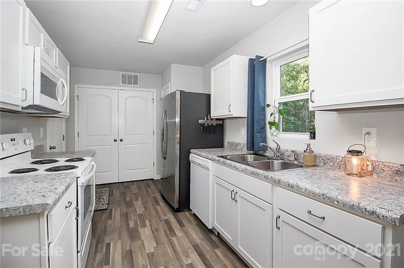 Property image 5 at 2216 Pinnacle View Drive, Kings Mountain, NC 28086