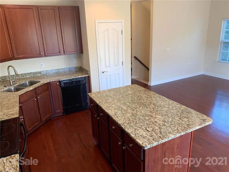 Property image 2 at 8452 Summerford Drive, Charlotte, NC 28269