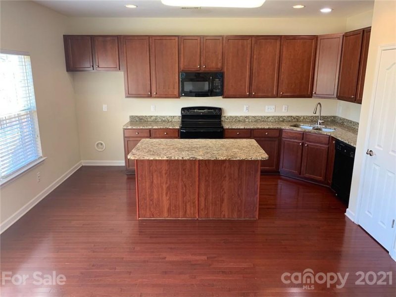 Property image 5 at 8452 Summerford Drive, Charlotte, NC 28269