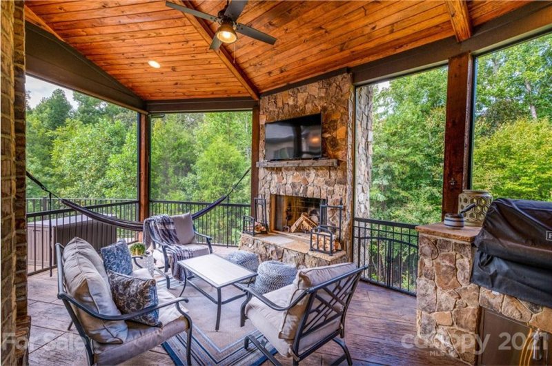 Property image 4 at 1002 Pinnacle Drive, Iron Station, NC 28080