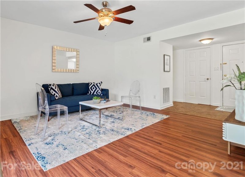 Property image 3 at 7830 Davinci Lane, Charlotte, NC 28226