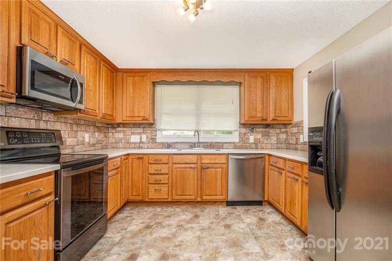 Property image 4 at 6759 Teal Drive, Denver, NC 28037