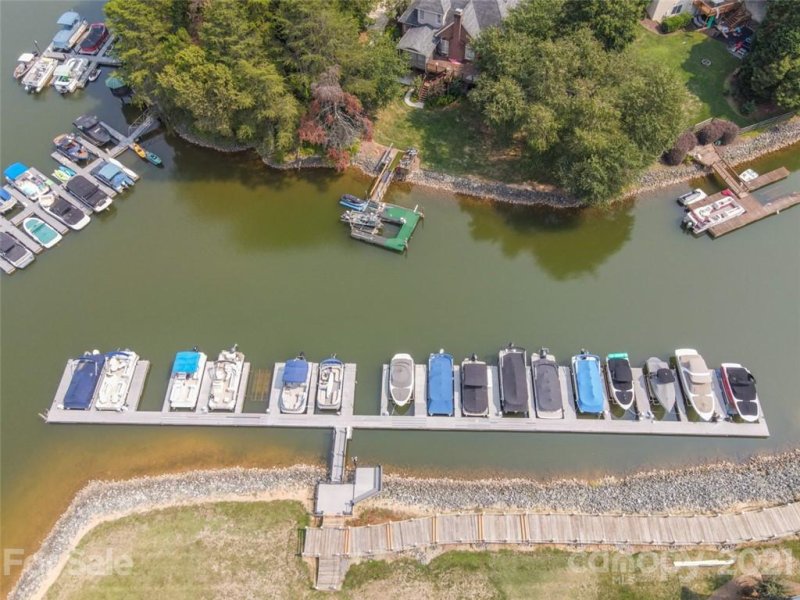 Property image 4 at 104 Pier 33 Drive, Mooresville, NC 28117