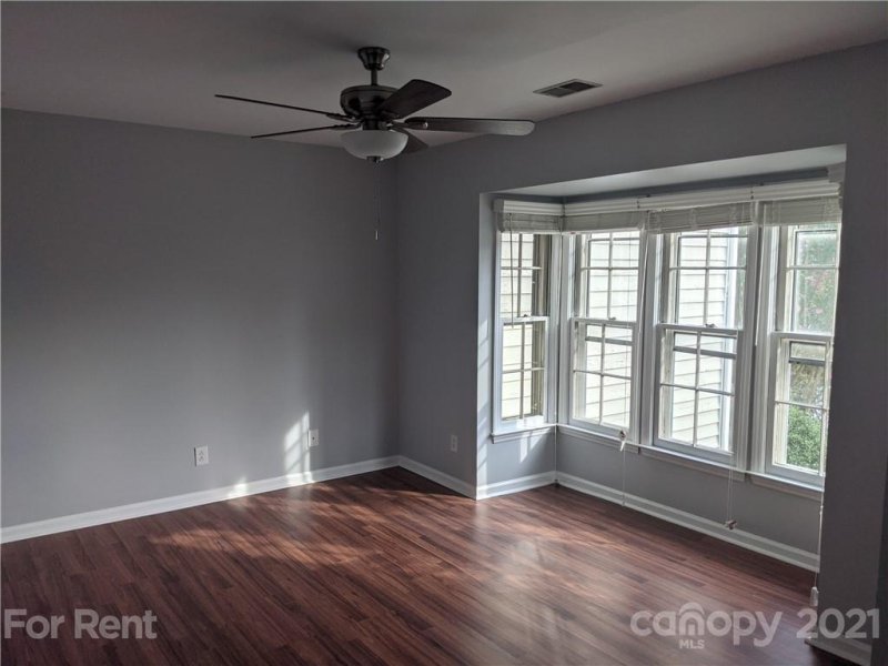 Property image 5 at 3204 Selwyn Farms Lane, Charlotte, NC 28209