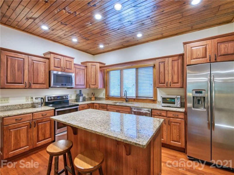 Property image 3 at 80 Constitution Avenue, Waynesville, NC 28785