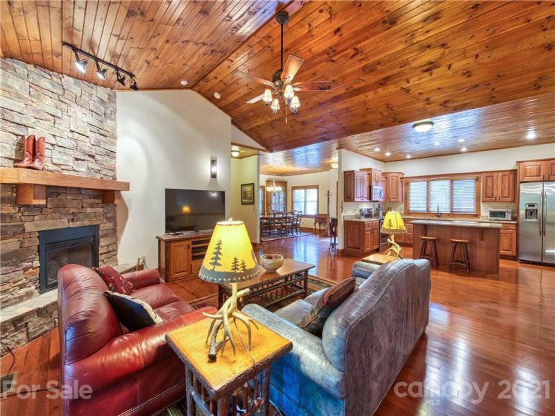 Property image 4 at 80 Constitution Avenue, Waynesville, NC 28785