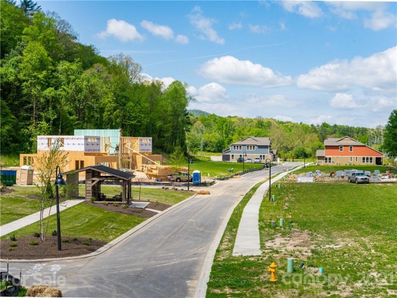 Property image 4 at 549 Sweet Birch Park Lane, Black Mountain, NC 28711