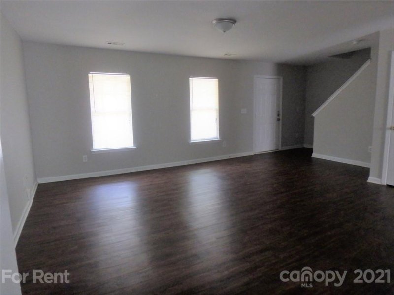 Property image 4 at 5243 Henderson Circle, Charlotte, NC 28269