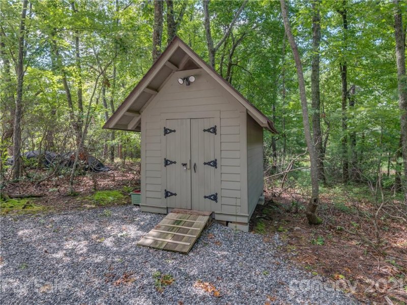 Property image 5 at 872 Piney Gate Road, Saluda, NC 28773