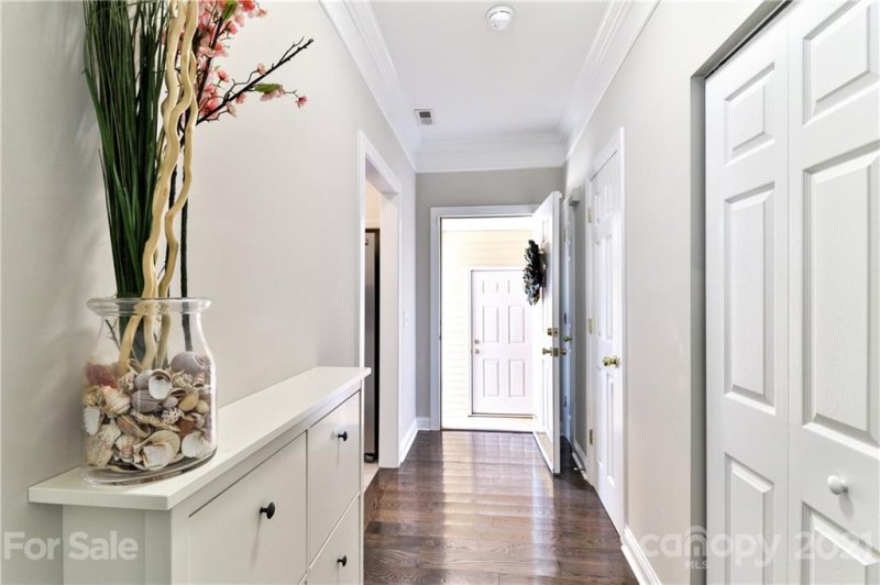 Property image 4 at 6918 Misty Pine Lane, Charlotte, NC 28217