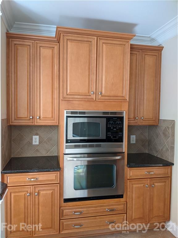Property image 5 at 743 Irish Green Drive, Lake Wylie, SC 29710