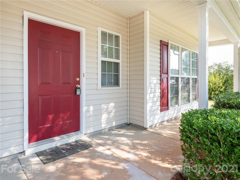 Property image 3 at 540 Stillgreen Lane, Charlotte, NC 28214