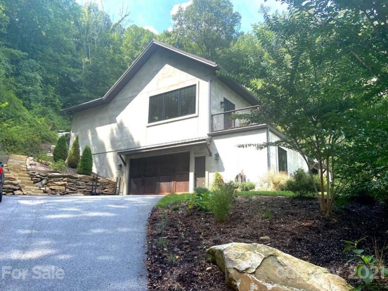 Property image 5 at 68 Robinhood Road, Asheville, NC 28804