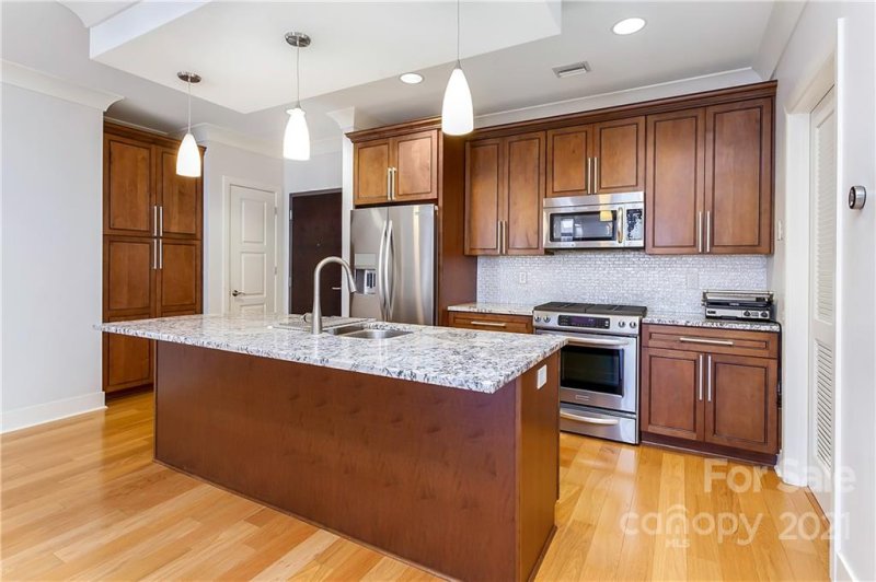 Property image 5 at 222 Caldwell Street, Charlotte, NC 28202