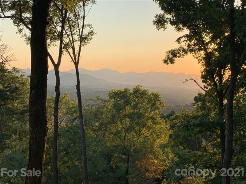 Property image 3 at 66 Lake Town Lane, Asheville, NC 28804