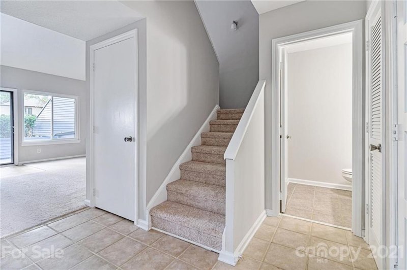 Property image 4 at 6622 Point Comfort Lane, Charlotte, NC 28226