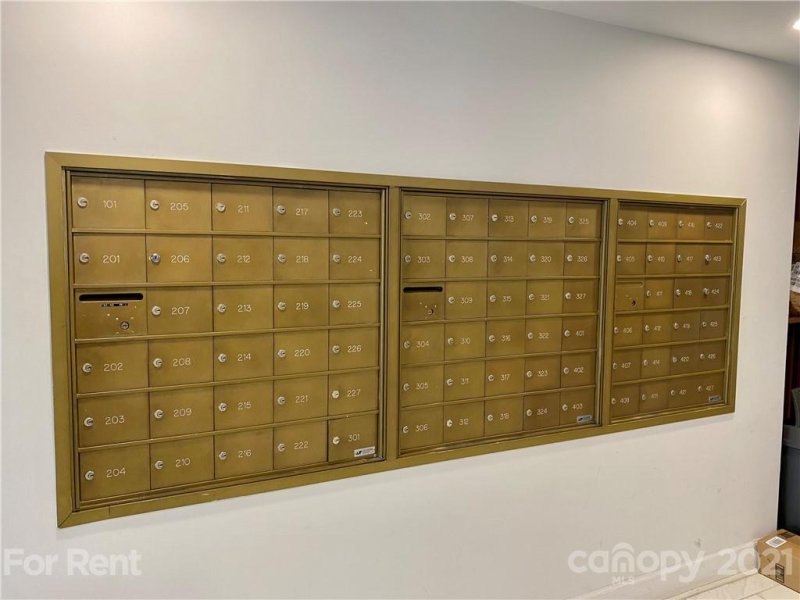 Property image 4 at 1323 Queens Road, Charlotte, NC 28207