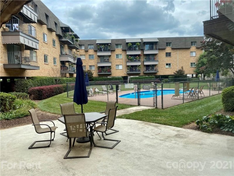 Property image 5 at 1323 Queens Road, Charlotte, NC 28207