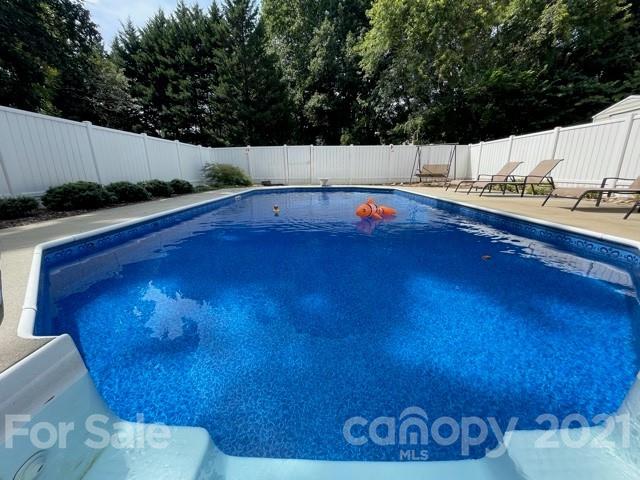 Property image 5 at 1605 Indian Springs Drive, Conover, NC 28613